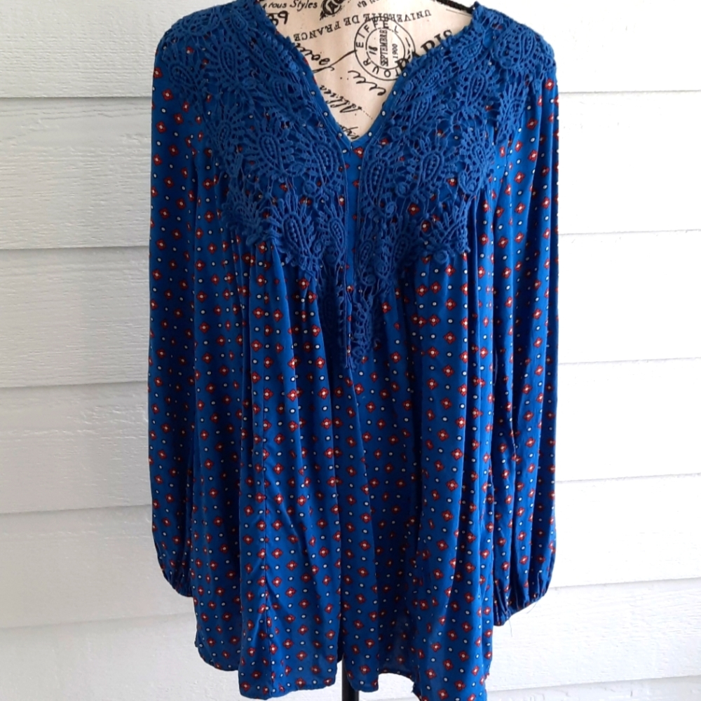 Weekend Blue w/Lace Peasant Top